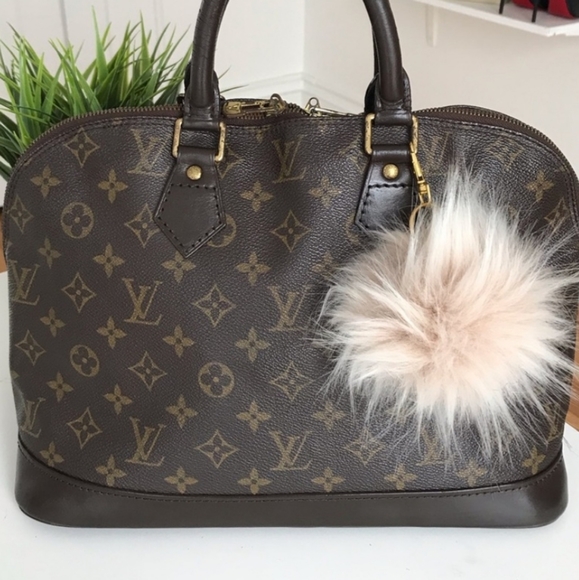 Louis Vuitton Handbags - Louis Vuitton Alma